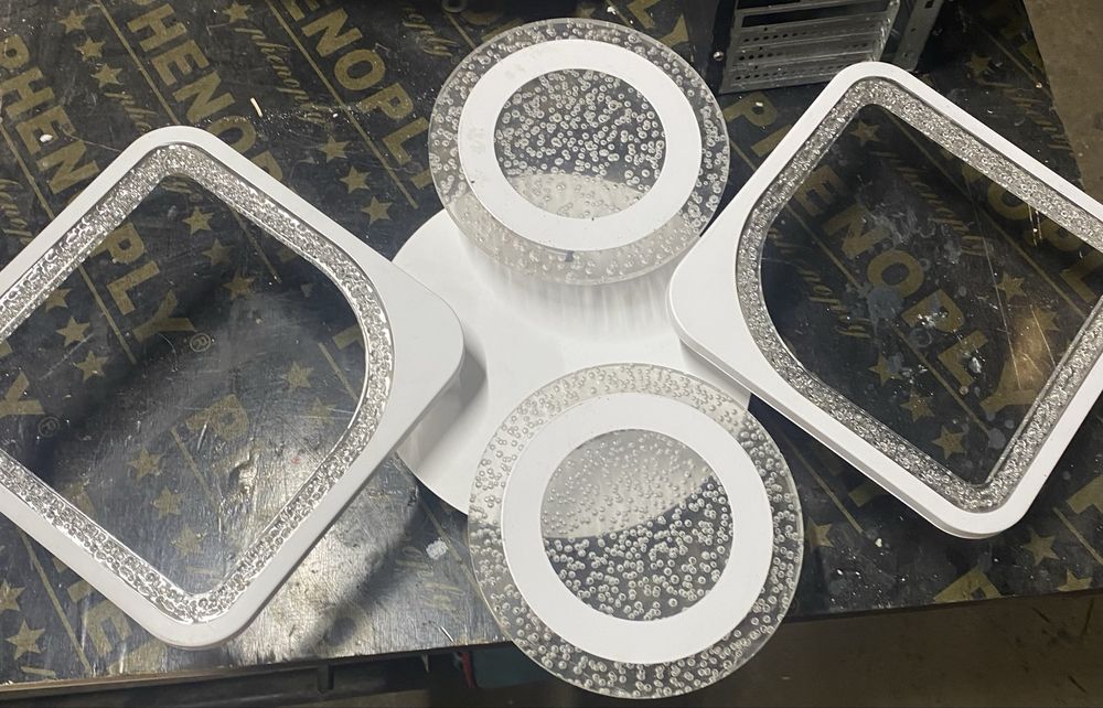 Продавал лампа запазена