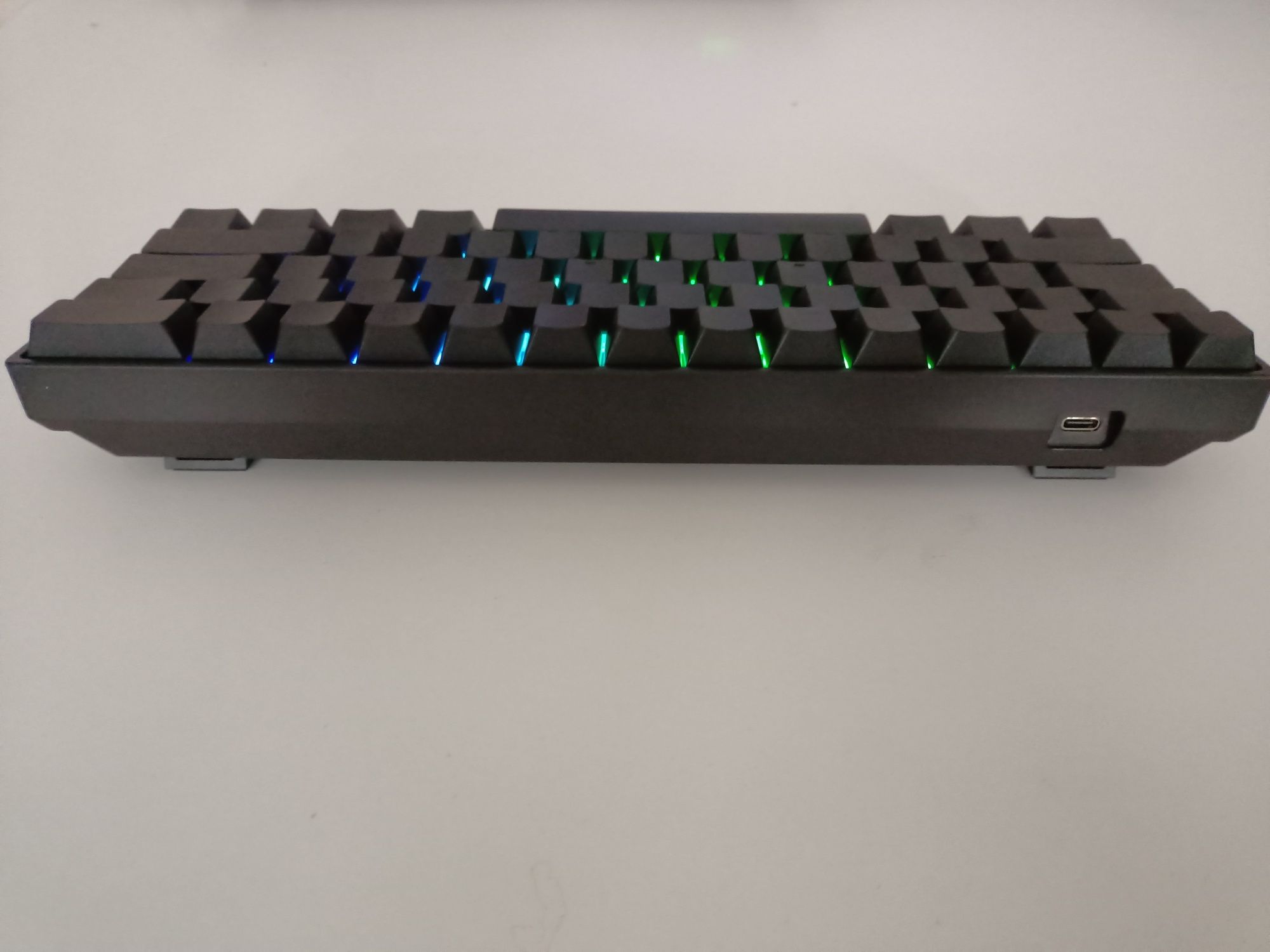 Продам клавиатуру FUN 60 PRO СРОЧНО!!!
