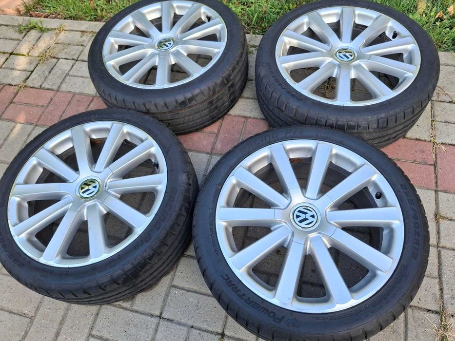 Roti - jante R18 - anvelope  235/40 R18, VAG (Volkswagen), M+S