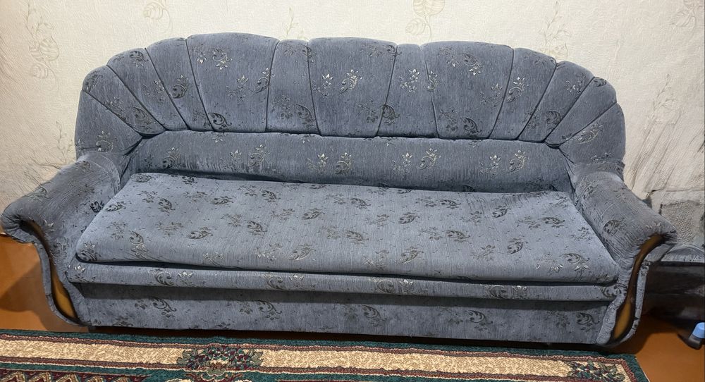 Продам раздвижной диван/кровать