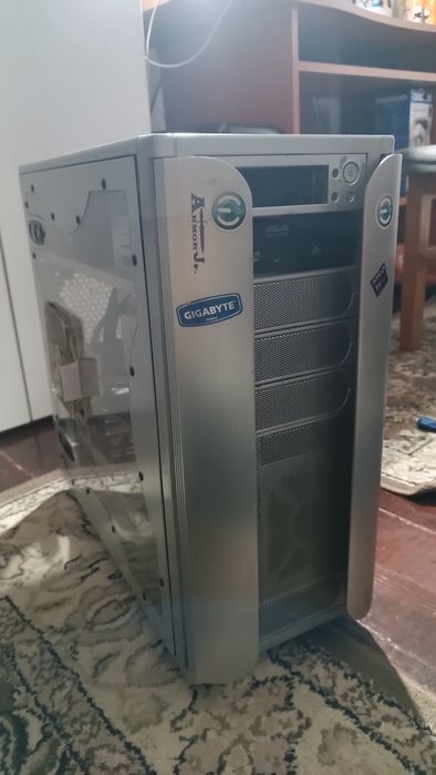 Vând Unitate PC light gaming sau schimb cu rtx 2070 sau mai bun