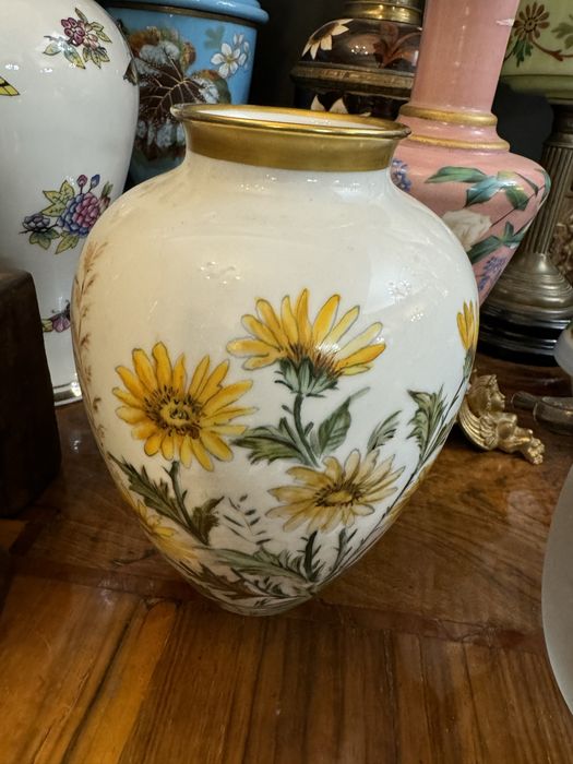 Vas portelan - pictura manuala