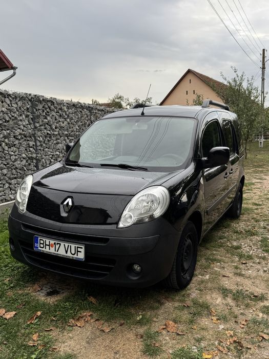 Vand autoturism renault kangoo 2 diesel 1,5 fabricatie 2009