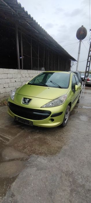 Dezmembrez Peugeot 207