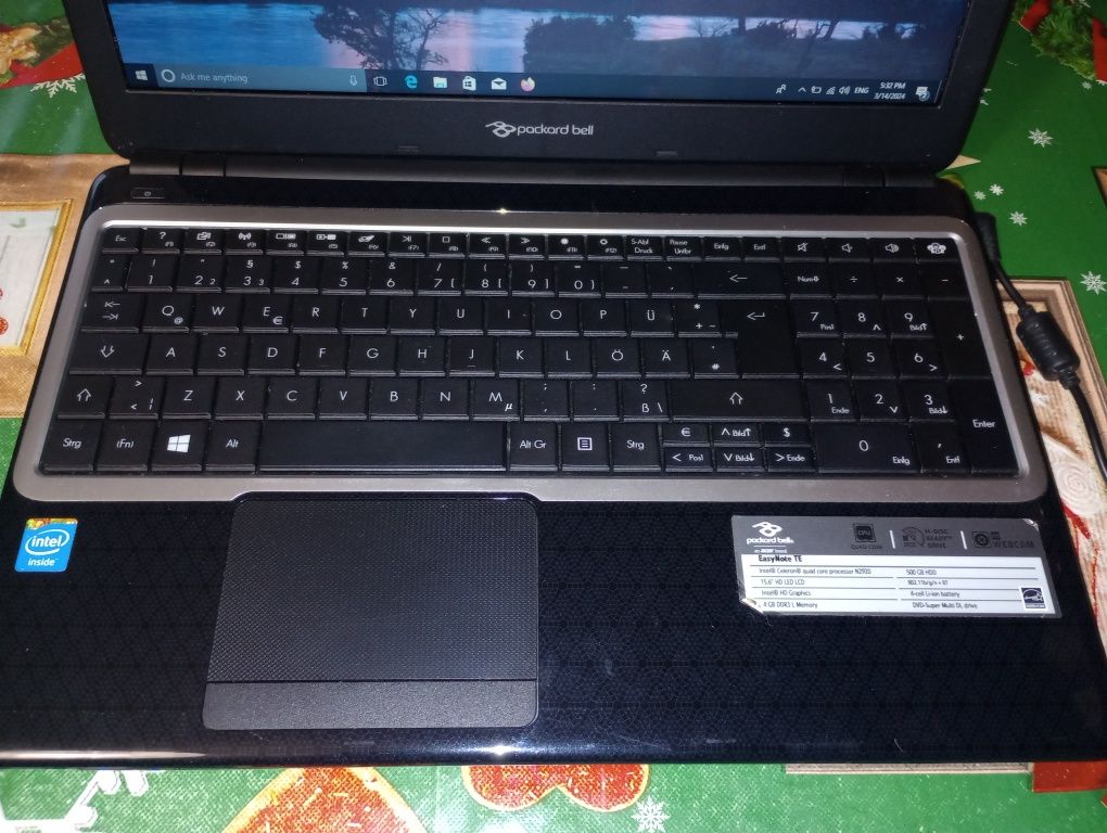Laptop slim Packard Bell, Intel QuadCore,  500 gb , buetooth, f.ieftin