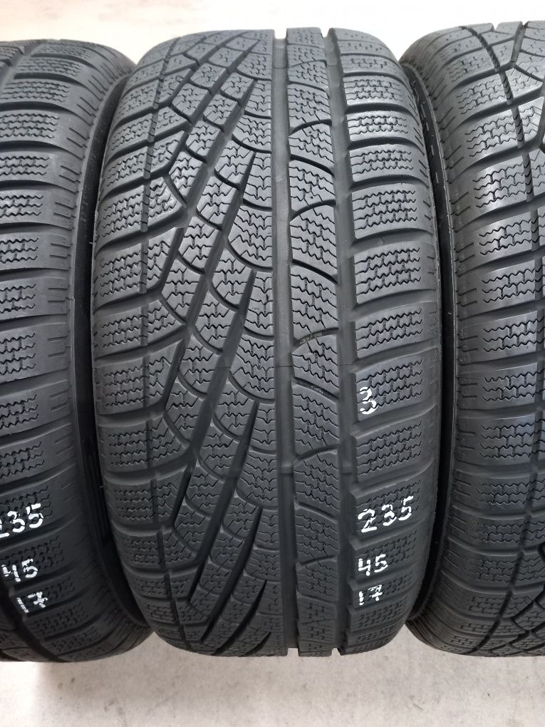 235/45R17 94H 4бр.PIRELLI SOTTOZERO W210 (MO)Неразличими от НОВИ