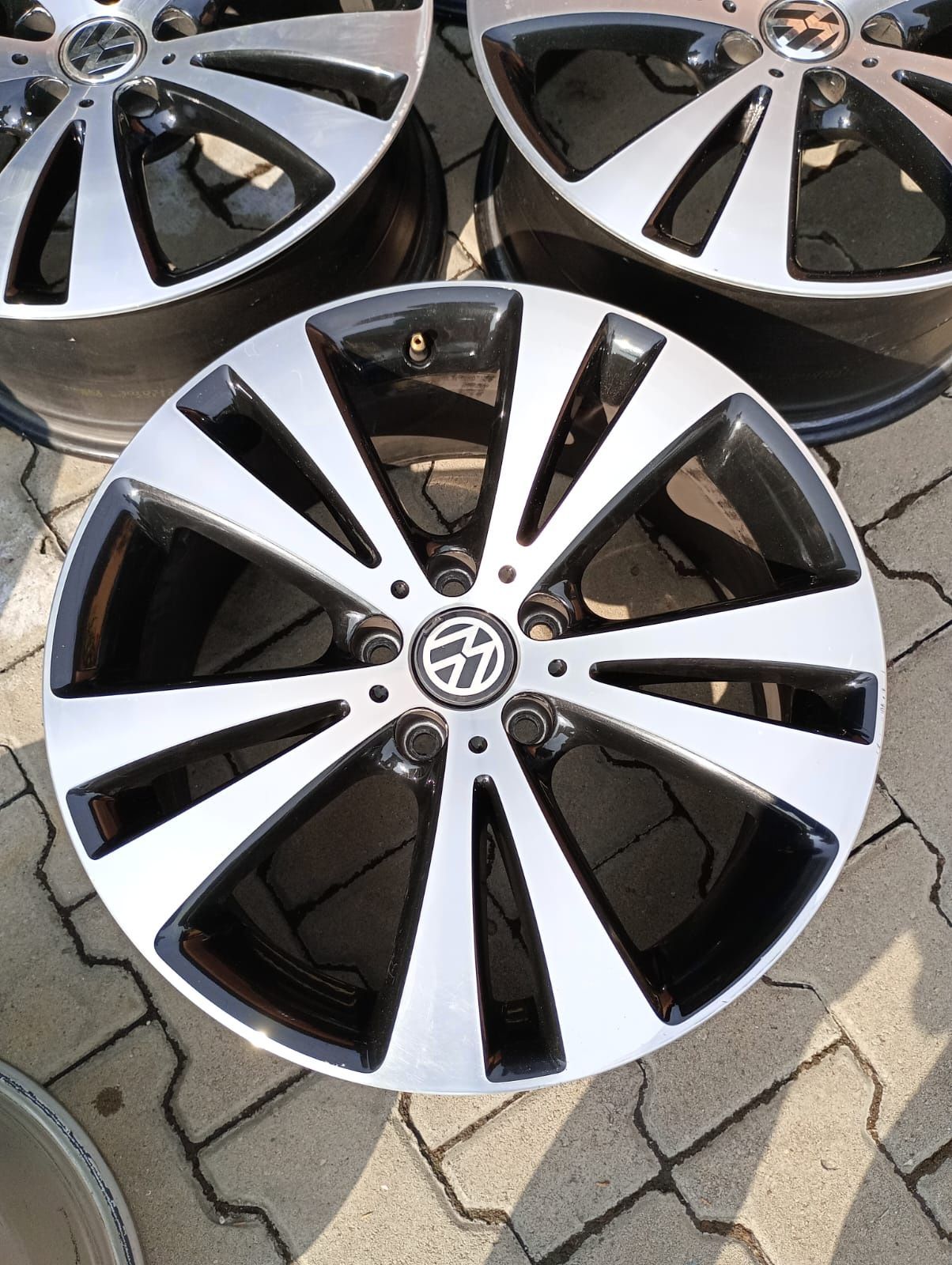 4jante bicolore 5x112 R18 originale w passat b7.b8.cc.scirocco golf7.6