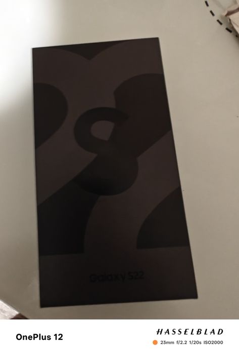 Samsung s22 8/128 gb