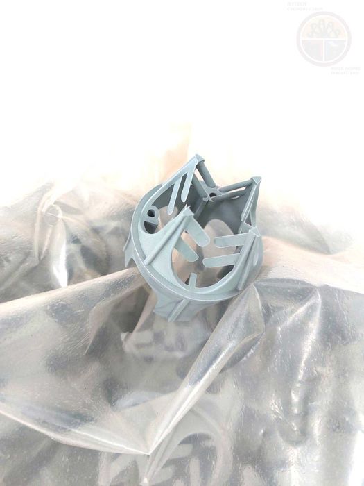 Distantier placa cu 4 picioare