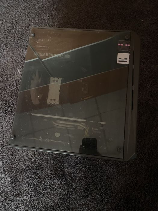 Продавам компютър за любителски гейминг