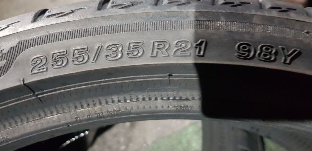 Anvelope 2x255 35 21 brigestone dot 19..20 mm 4.8