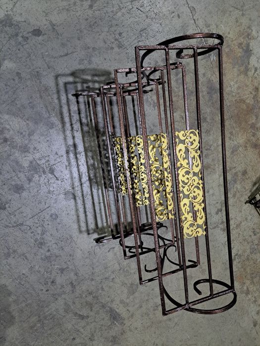 Oyoq kiyim polkasi 3 etaj . 4 etaj boyi 75 sm   - eni 70 sm