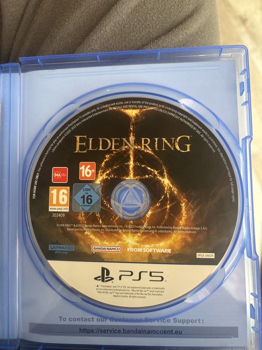 Игра за пс5 ,,Elden ring”