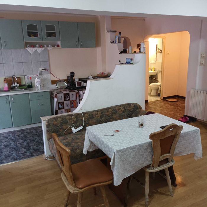 De vanzare apartament