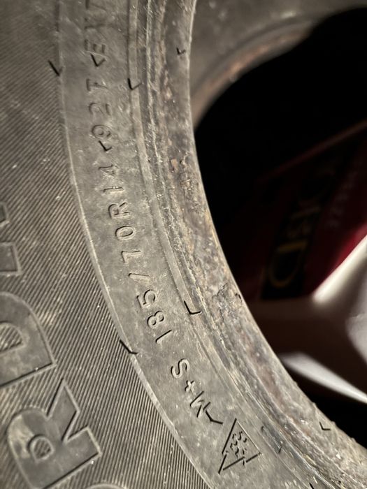 Продам резину нокиан турес нордман 7