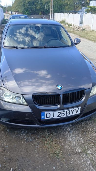 Vând BMW 320 E60