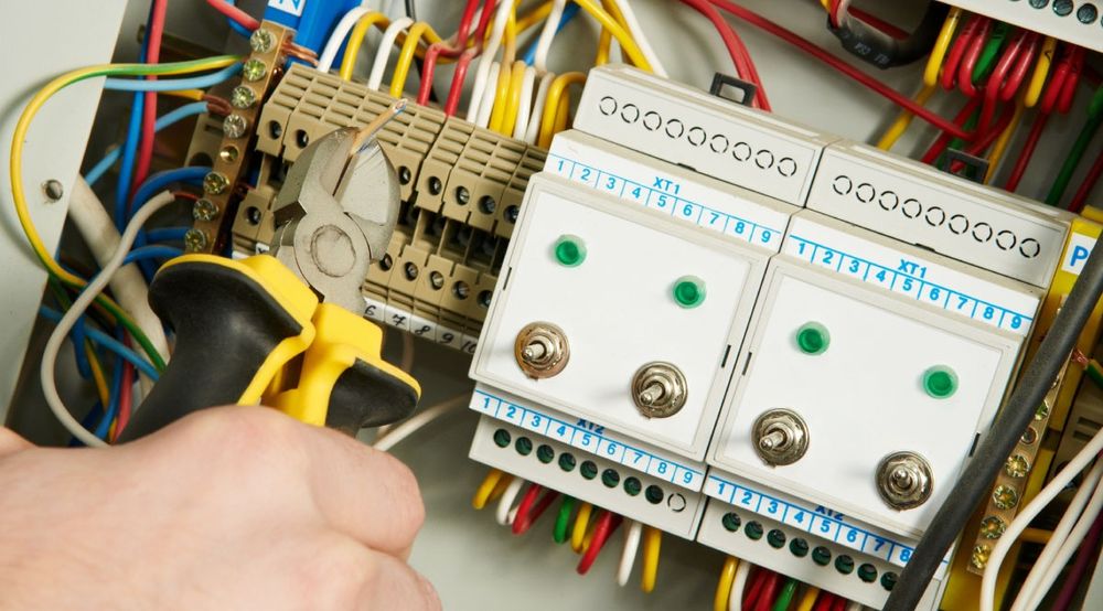 Lucrări electrice cu termen de execuție redus