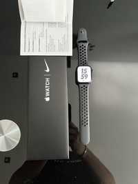 Перфектен Apple Watch Series 7 nike edition 41mm