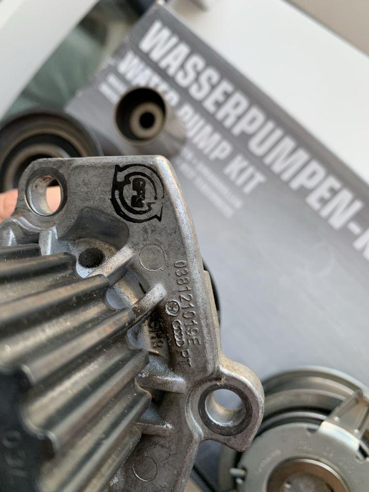 Kit Distributie + Pompa Apa Audi Seat Skoda PK05691