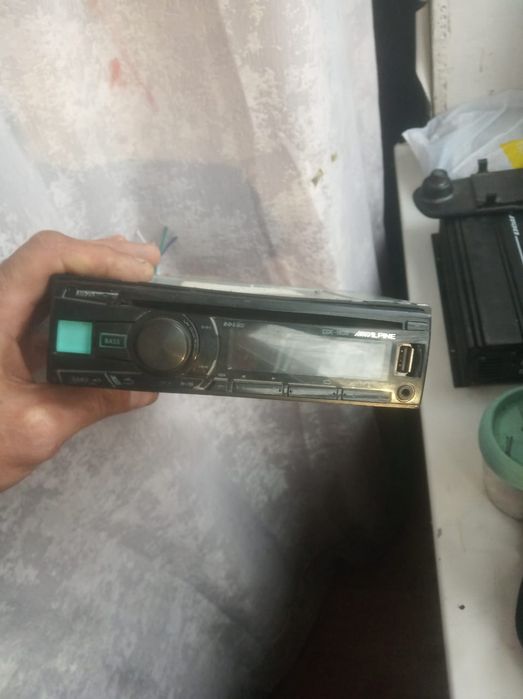 Продам оригинальные  Альпайн