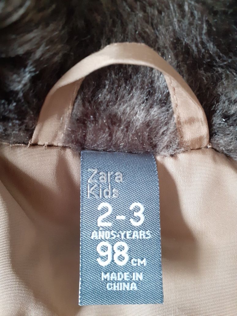 Куртка на девочку 2-3 года Новая ( ZARA)