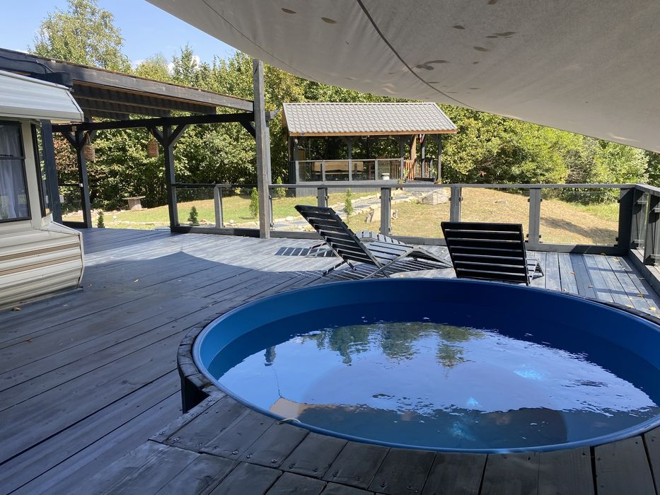 Cabana cu ciubar de Inchiriat