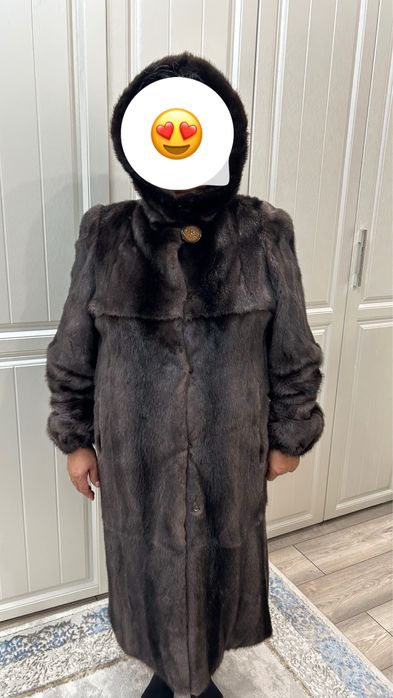 Продам норковую шубу 50 размера