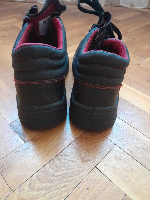 Мъжки обувки 40 номер