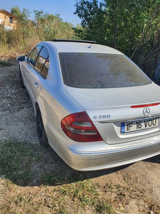 Mercedes benz E200 w211 an 2008
