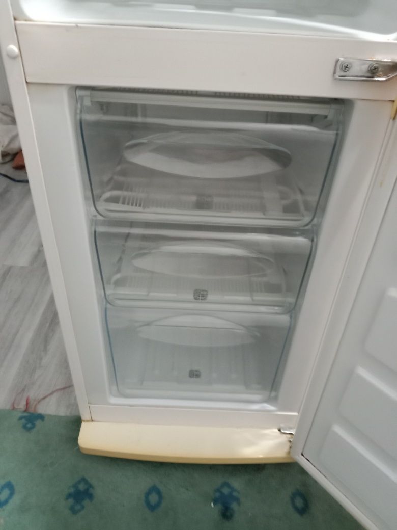 Холодильник шағын