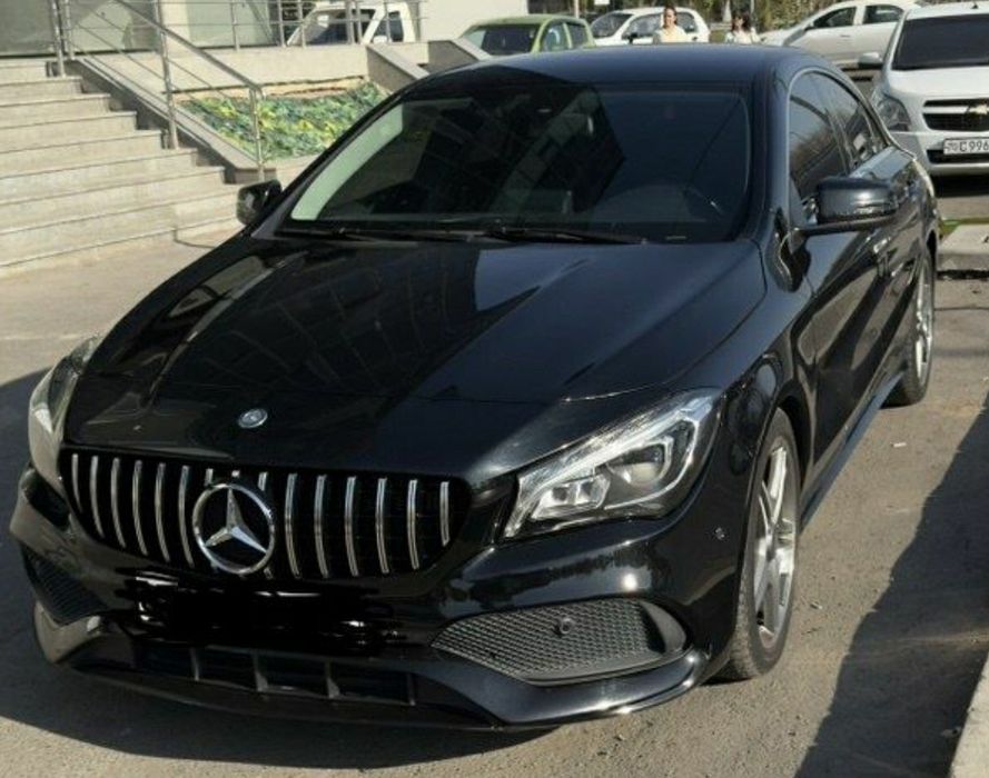 Mercedes benz CLA 200 Qora 2017  SROCHNA SOTILADI!!!