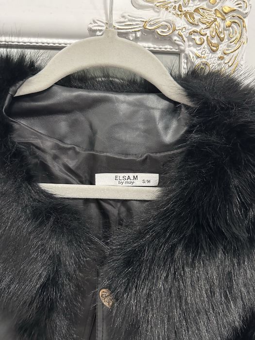 Черно палто с косъм