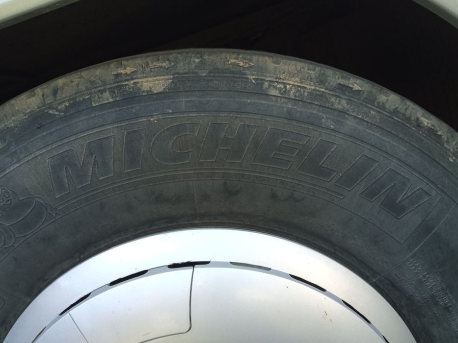4 anvelope Michelin X Coach  295 80 22.5
