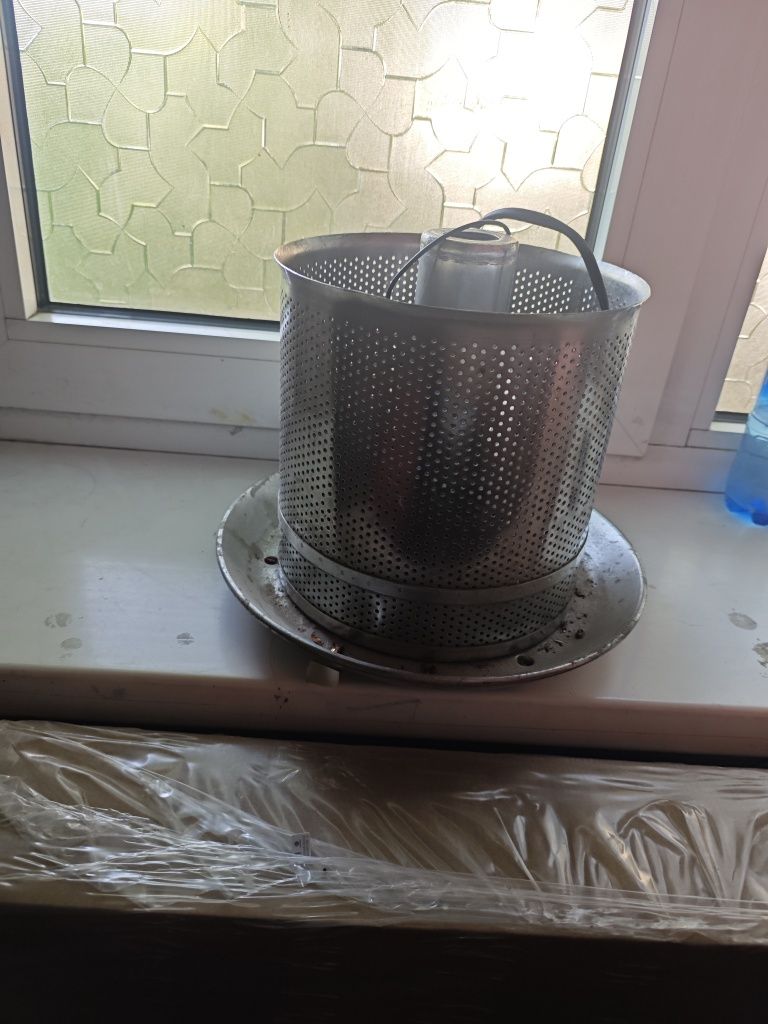 Sokovijimalka nerjaveyka