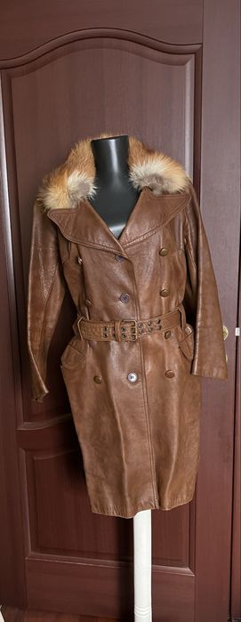 Trench de piele maro cu guler - designer