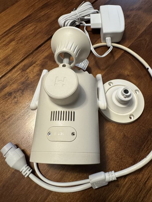 Camera de supraveghere Xiaomi Imilab EC3 cu wifi range extender
