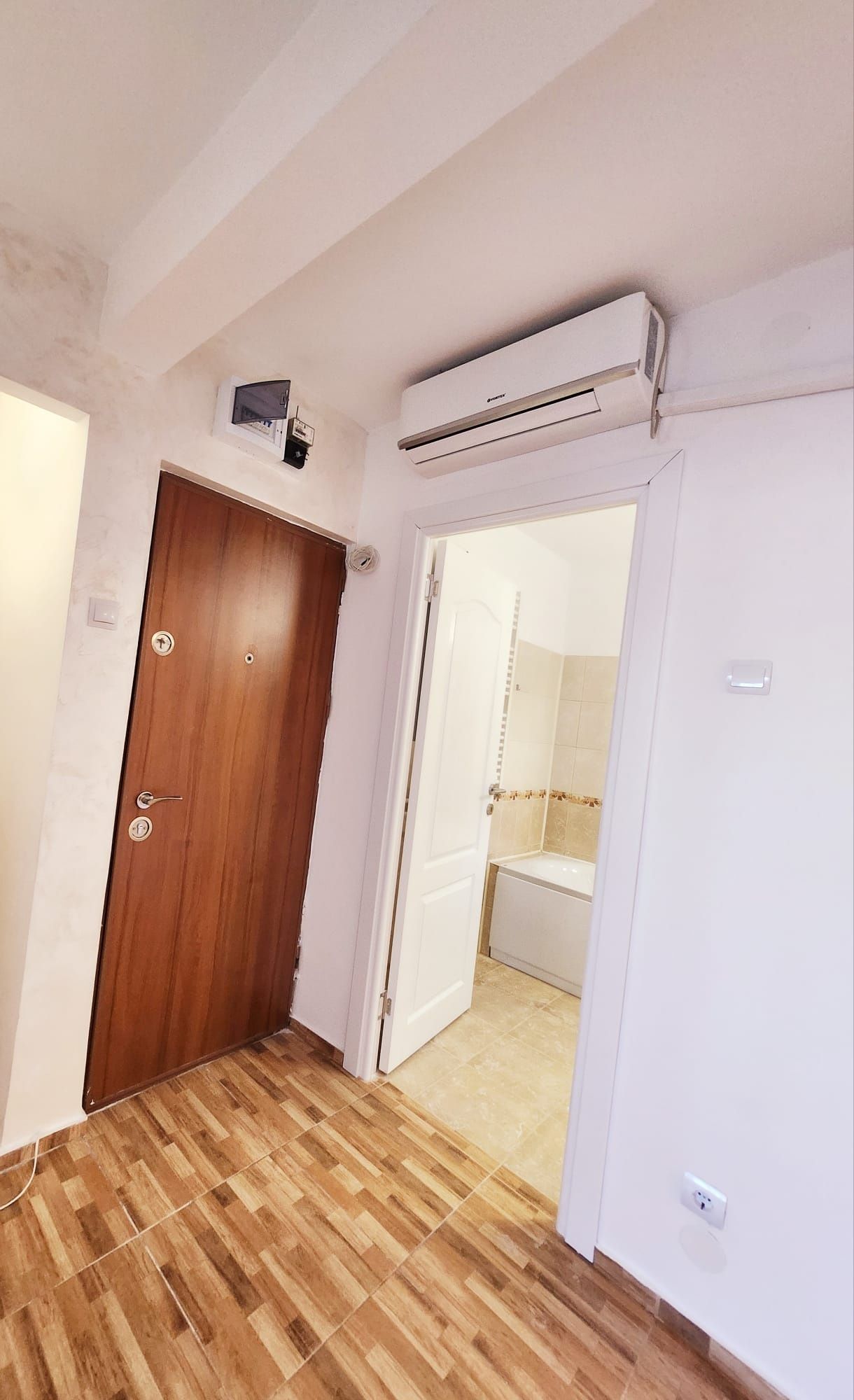 Proprietar închiriez Apartament 2 camere sos Giugiului