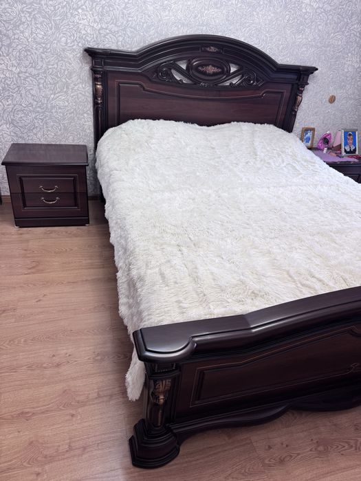 Продам срочно спальный гарнитур