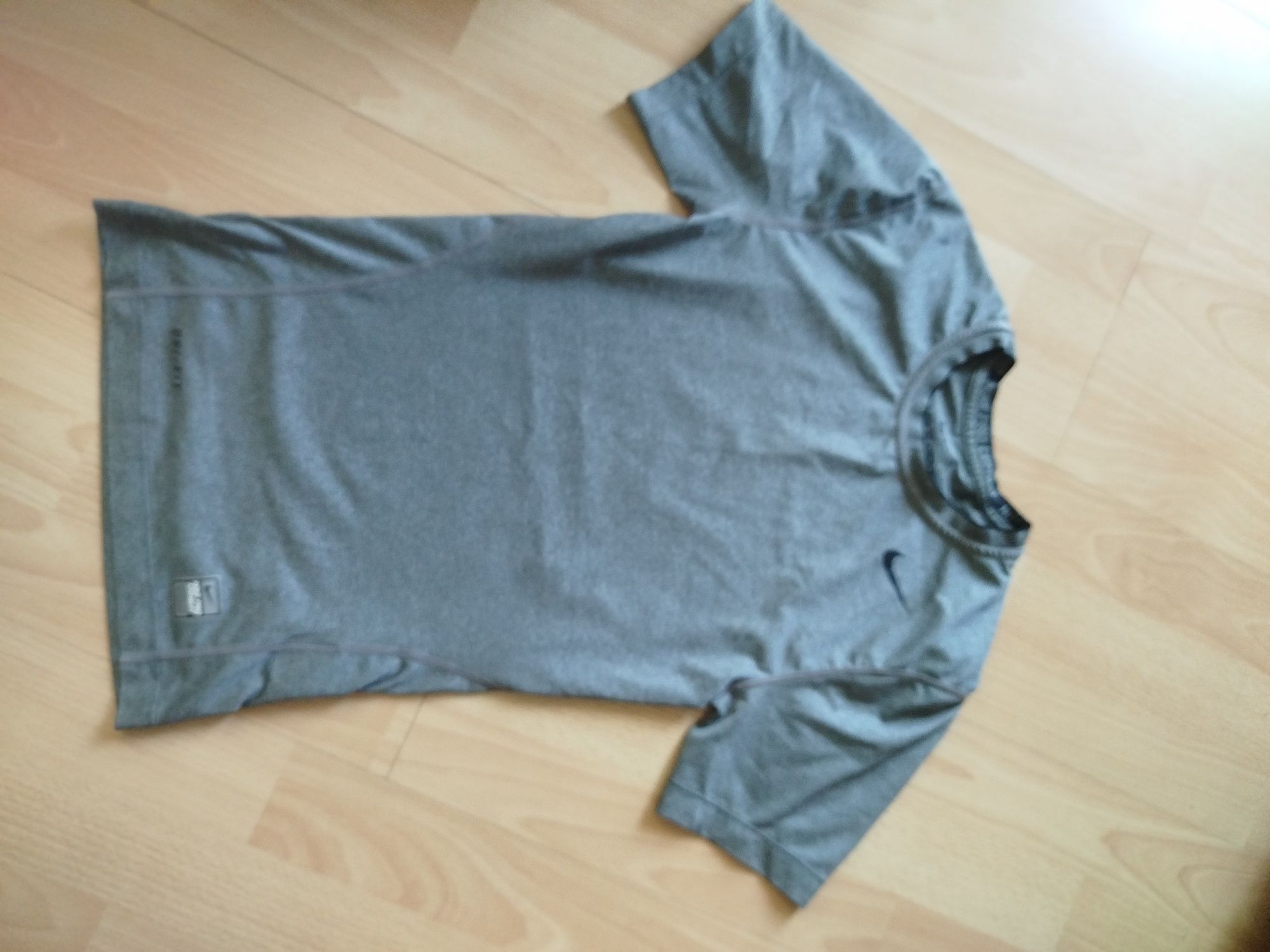 Потник  PUMA.Спортна блуза NIKE. Клин ADIDAS.