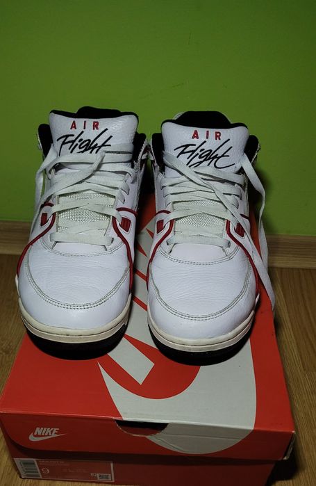 Vând Air Flight 89 preț negociabil