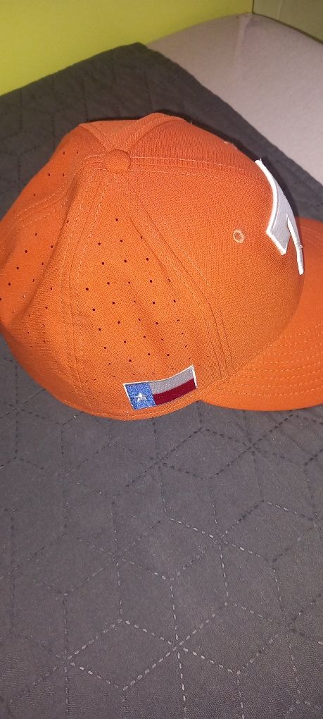 Шапка с козирка Nike