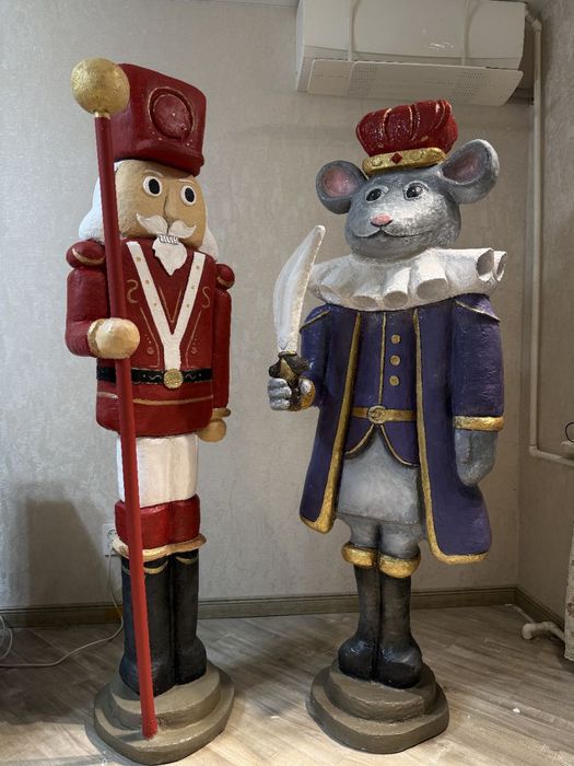 Новогодние фигуры ручной работы.