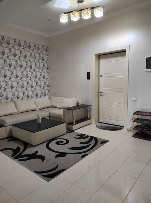 Дава се под наем Двустаен апартамент в София, Дружба 1 - 65 кв.м за 375 € - Снимка #1