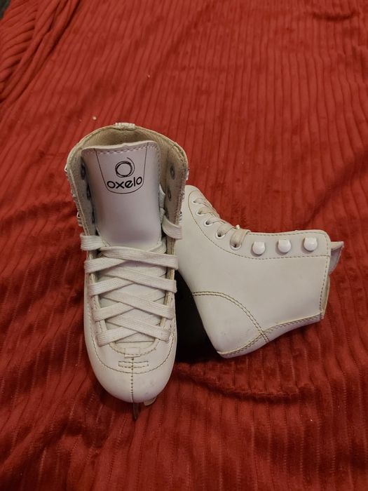 Коньки фигурные 26р.