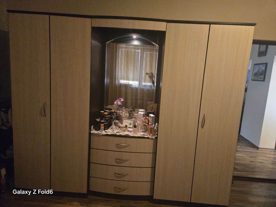 Гардероб избелен дъб с венге