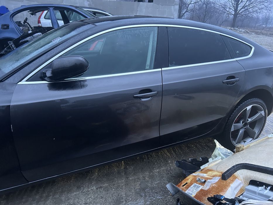 Usi stanga Audi a5 2011