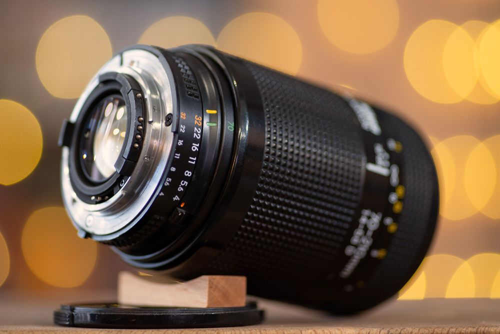 Nikon AF 70-210mm f/4-5.6D Nikkor обектив Никон