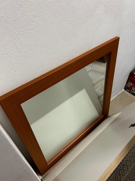 Oglinda decorativa