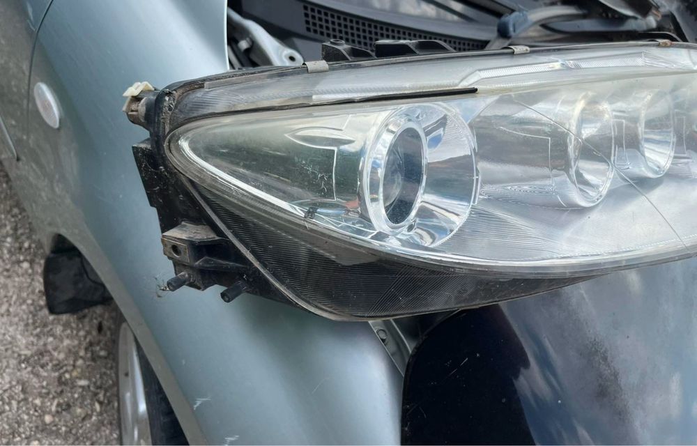 Фарове за Mazda 6 2004година ляв десен цена за брой