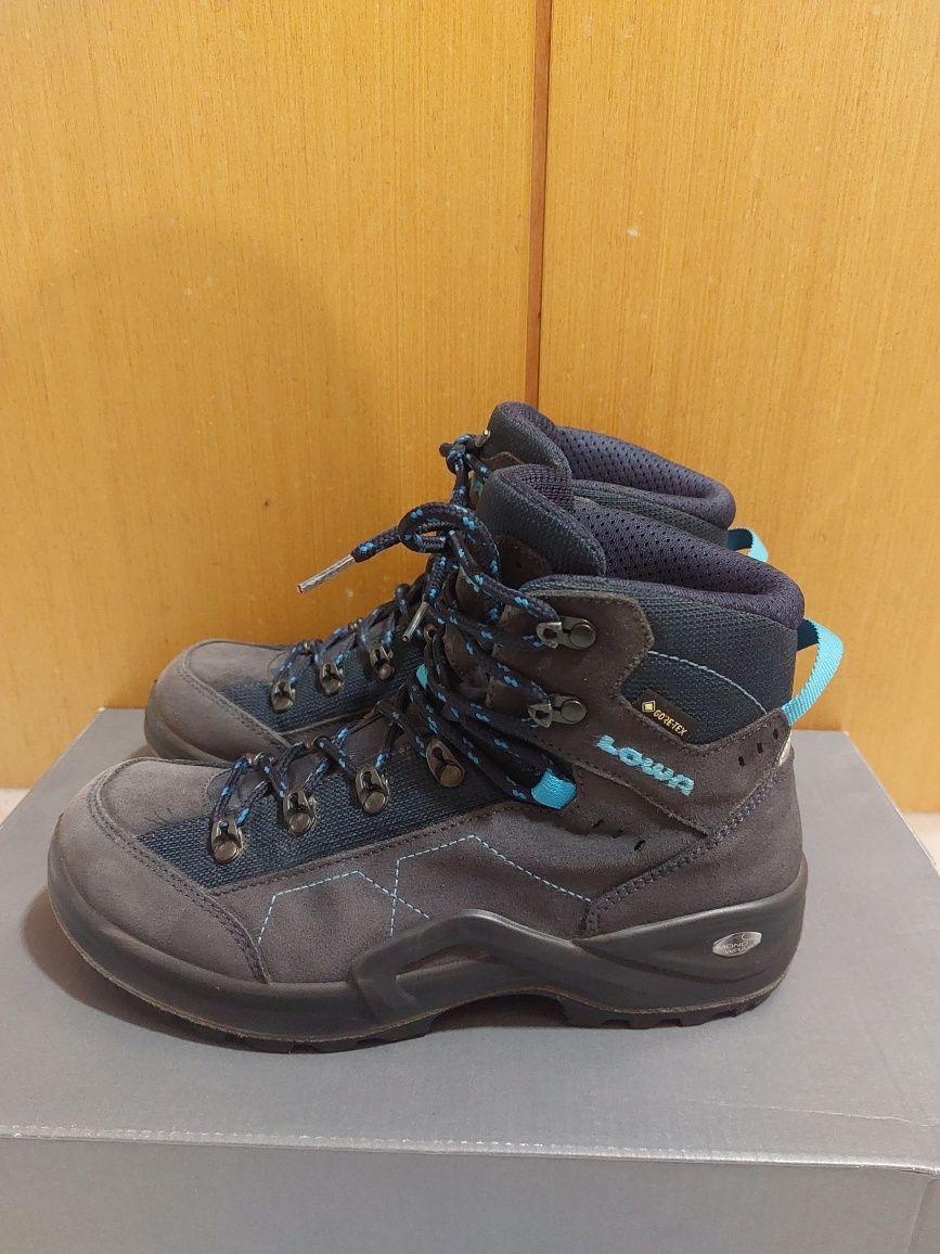 Туристически обувки Lowa GORE-TEX